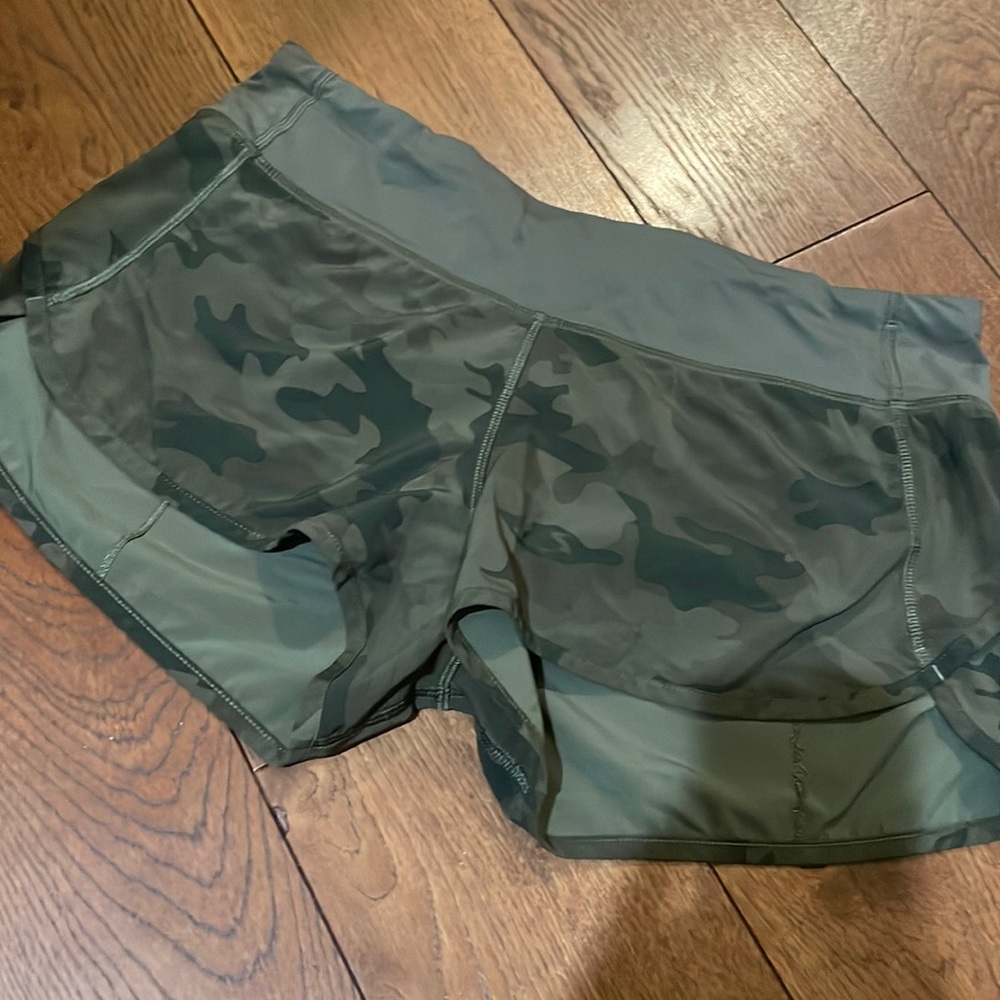 Lululemon 8 Speed Up Low-Rise Lined Short 2.5"
